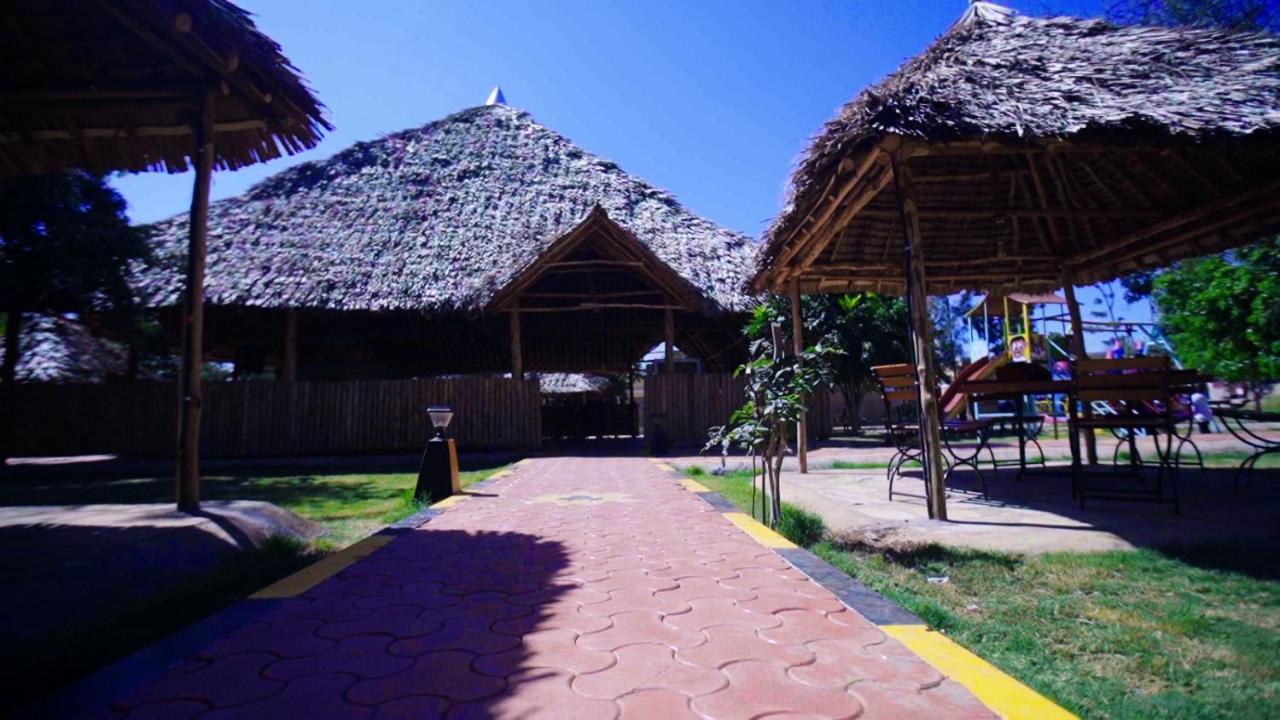 Amboseli Gateway Hotel Kimana Zewnętrze zdjęcie